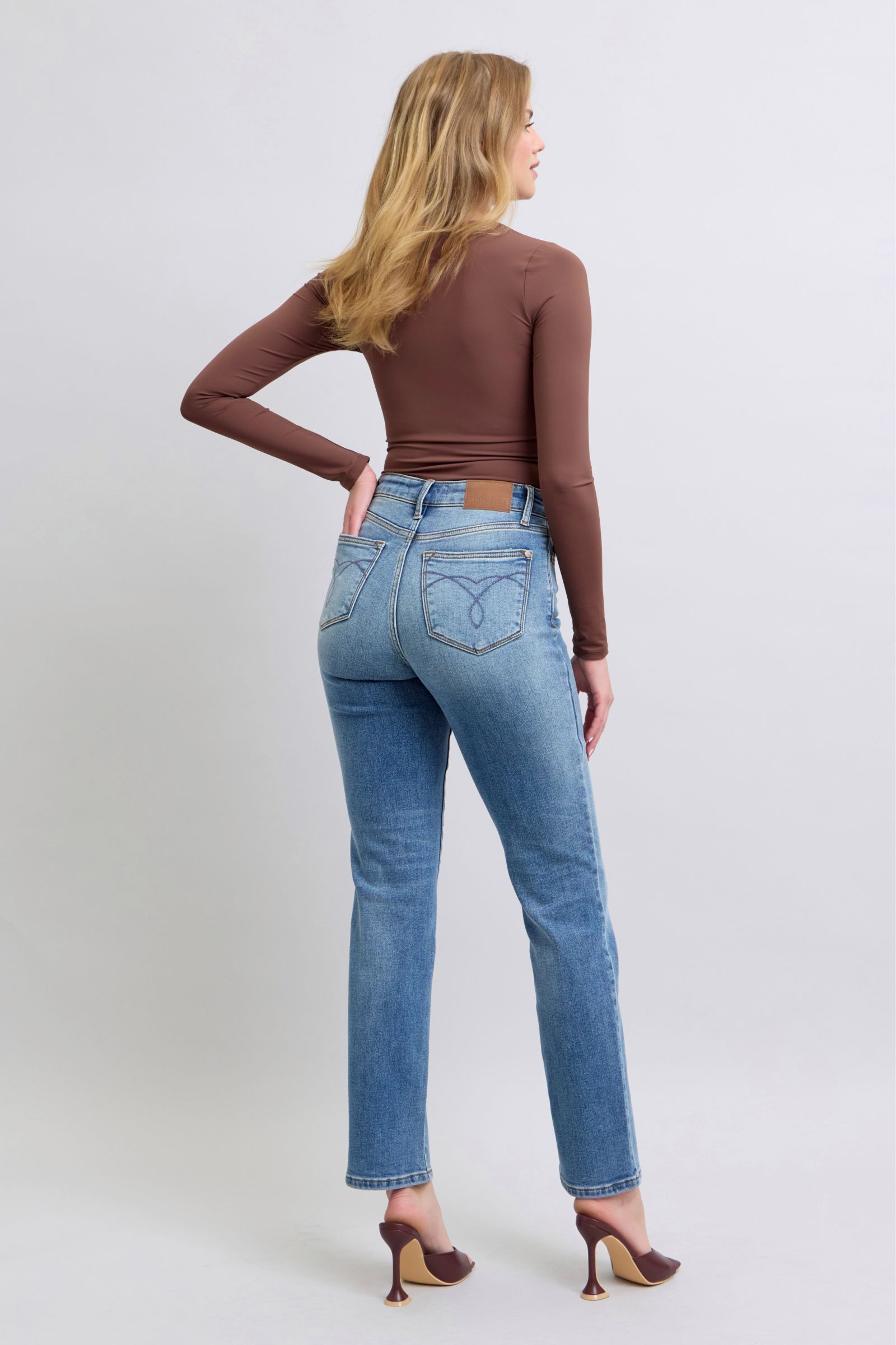 Judy Blue Full Size Wash Thermal Straight Jeans with Pockets Judy Blue Full Size Wash Thermal Straight Jeans with Pockets - TopFashionHQ