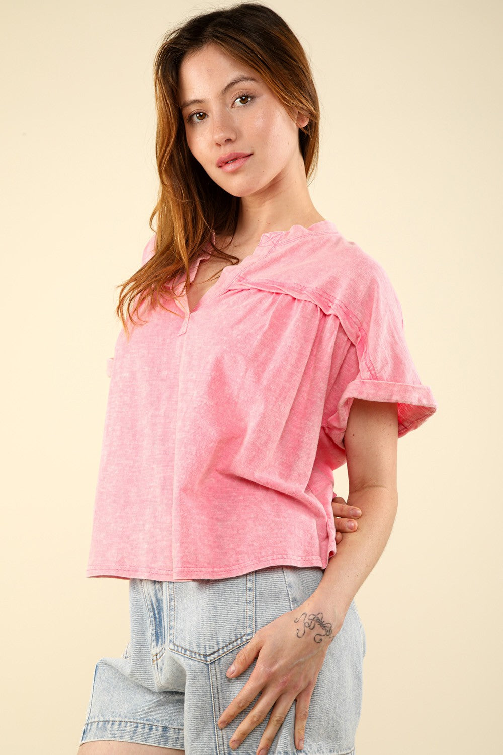 VERY J Nochted Short Sleeve Washed T-Shirt VERY J Nochted Short Sleeve Washed T-Shirt - TopFashionHQ