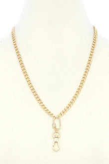 Oval Charm Curb Link Metal Necklace