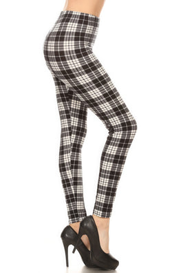 Plaid High Waisted Leggings In A Fitted Style, With An Elastic Waistband