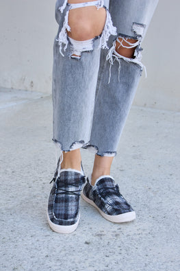 Forever Link Plaid Plush Flat Sneakers - TopFashionHQ