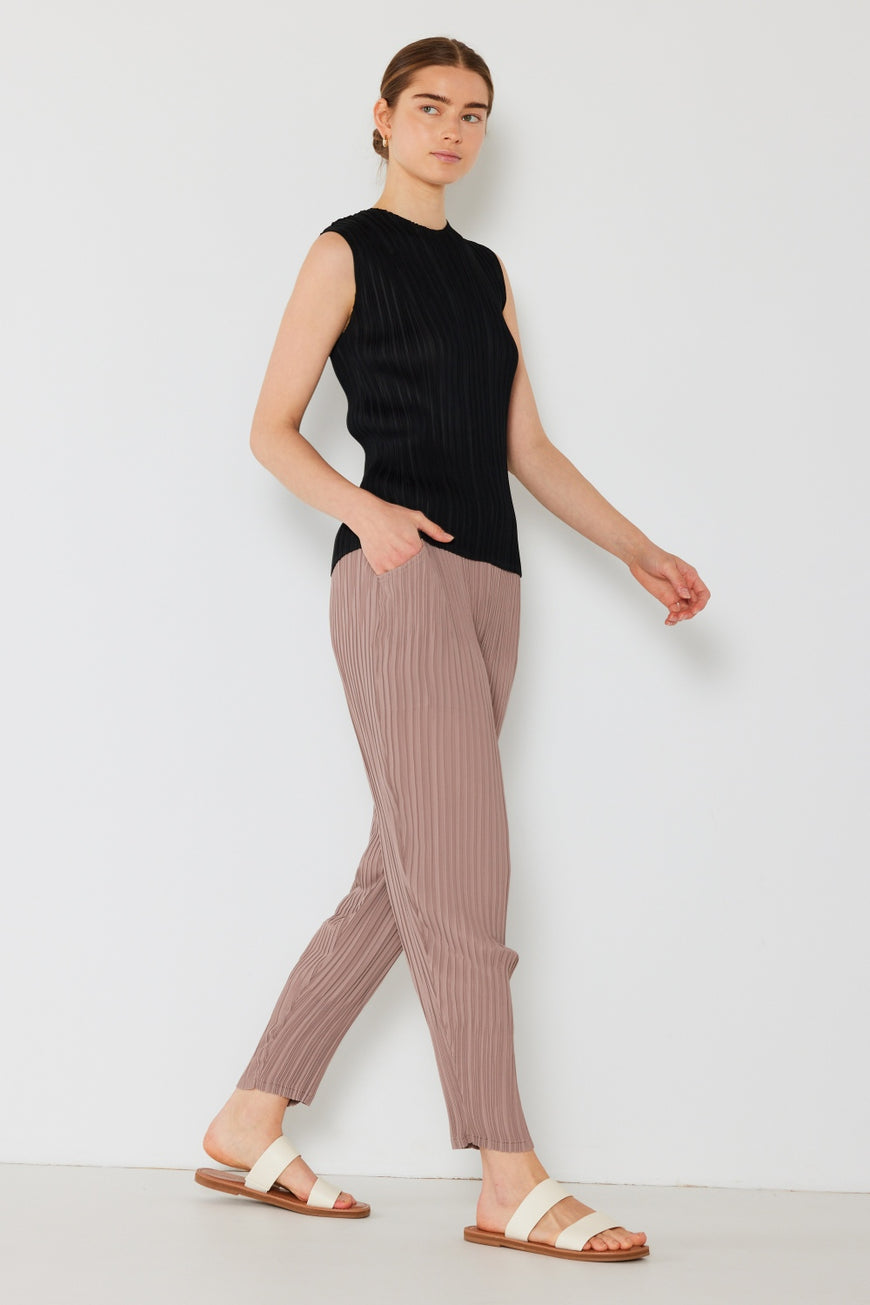 Marina West Swim Pleated Relaxed-Fit Slight Drop Crotch Jogger - TopFashionHQ