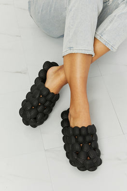 NOOK JOI Laid Back Bubble Slides in Black - TopFashionHQ