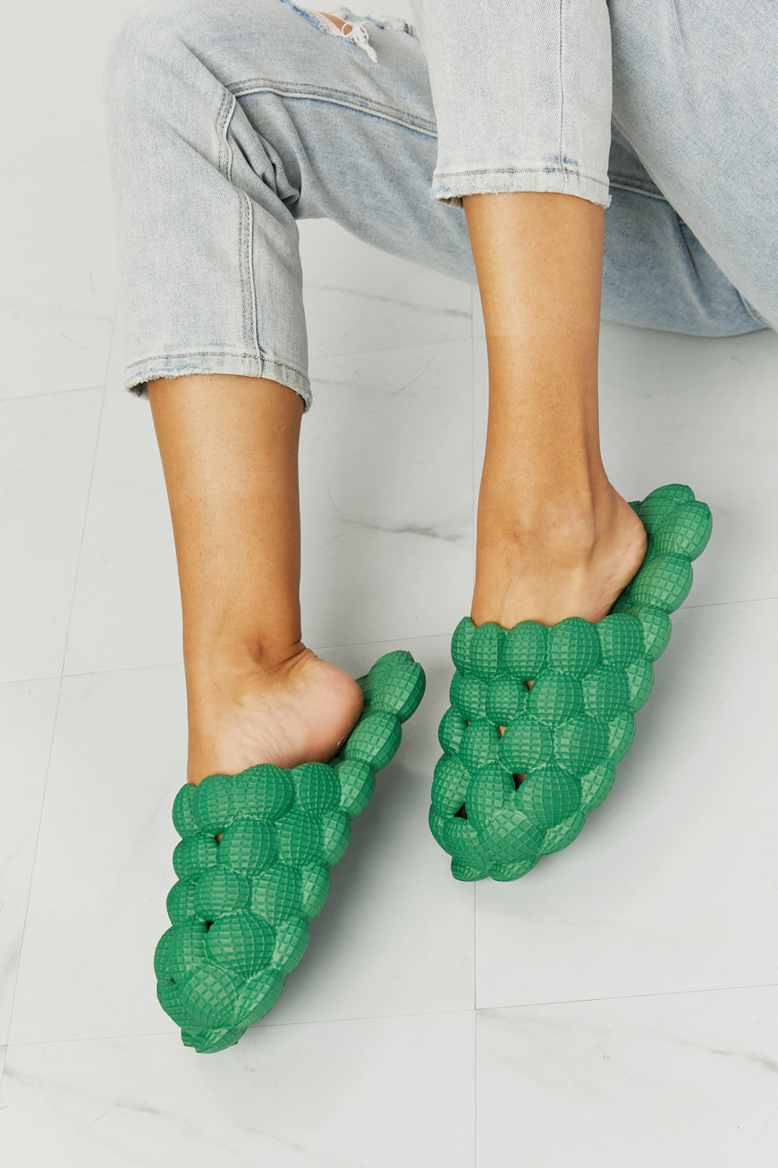 NOOK JOI Laid Back Bubble Slides in Green - TopFashionHQ