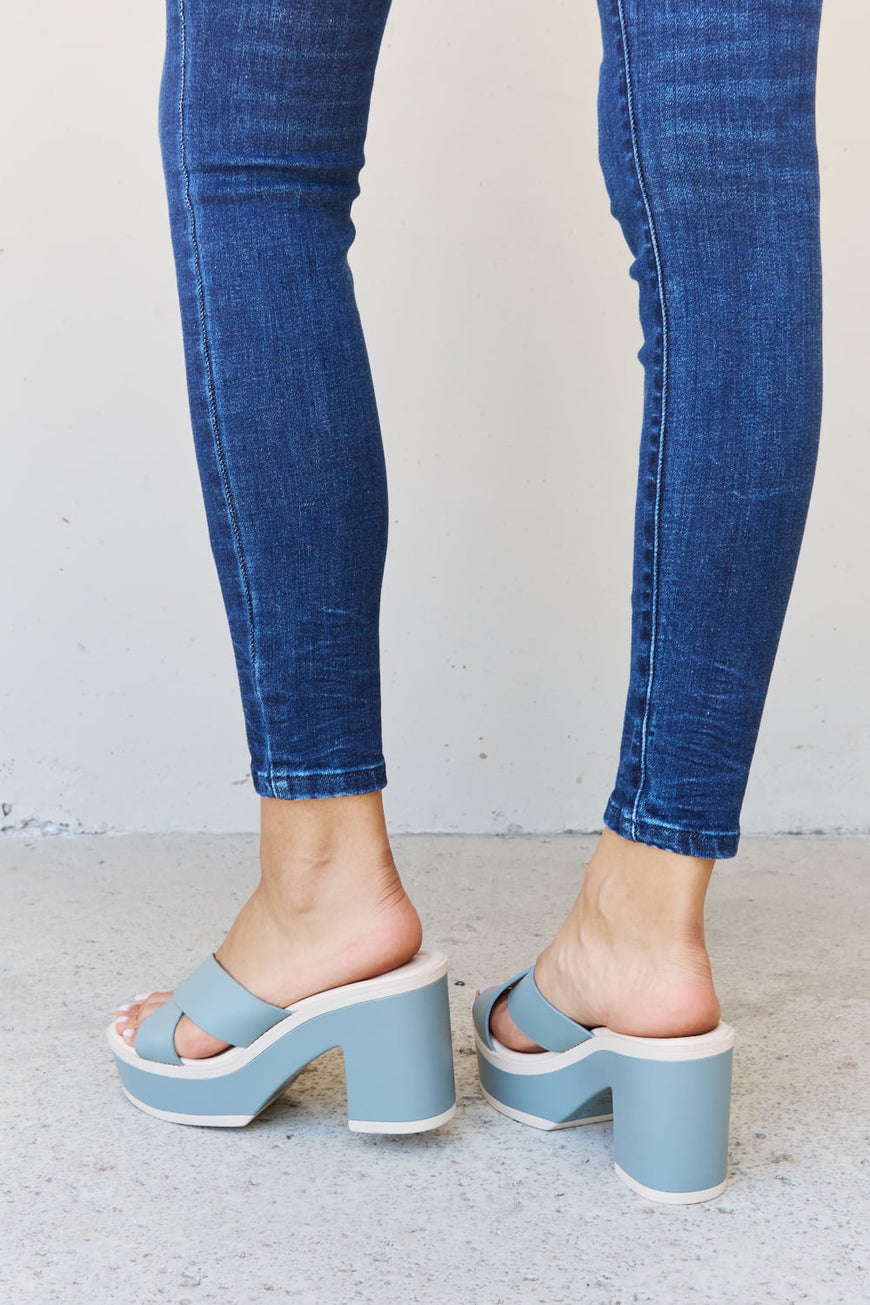 Weeboo Cherish The Moments Contrast Platform Sandals in Misty Blue - TopFashionHQ